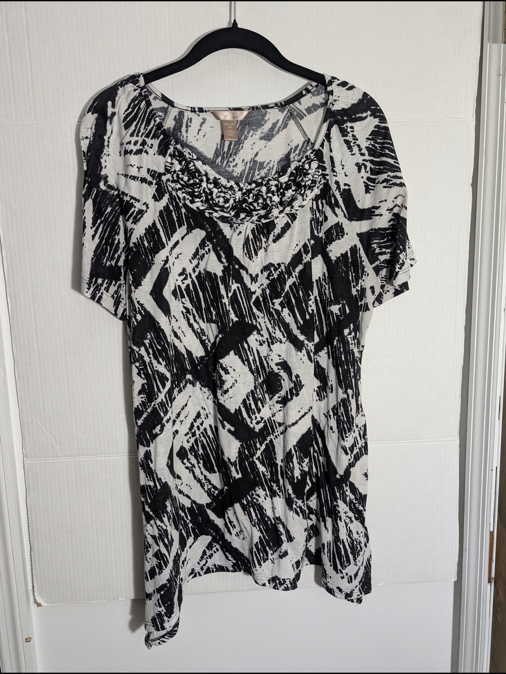 White Stag Abstract Monochrome Knit Top - XXL (20) - Braided Neckline